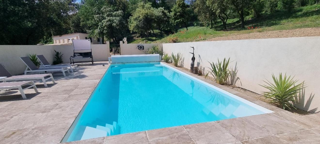 Aparthotel Les Bois De Zola Entre Provence Et Luberon Saint-Esteve-Janson Habitación foto